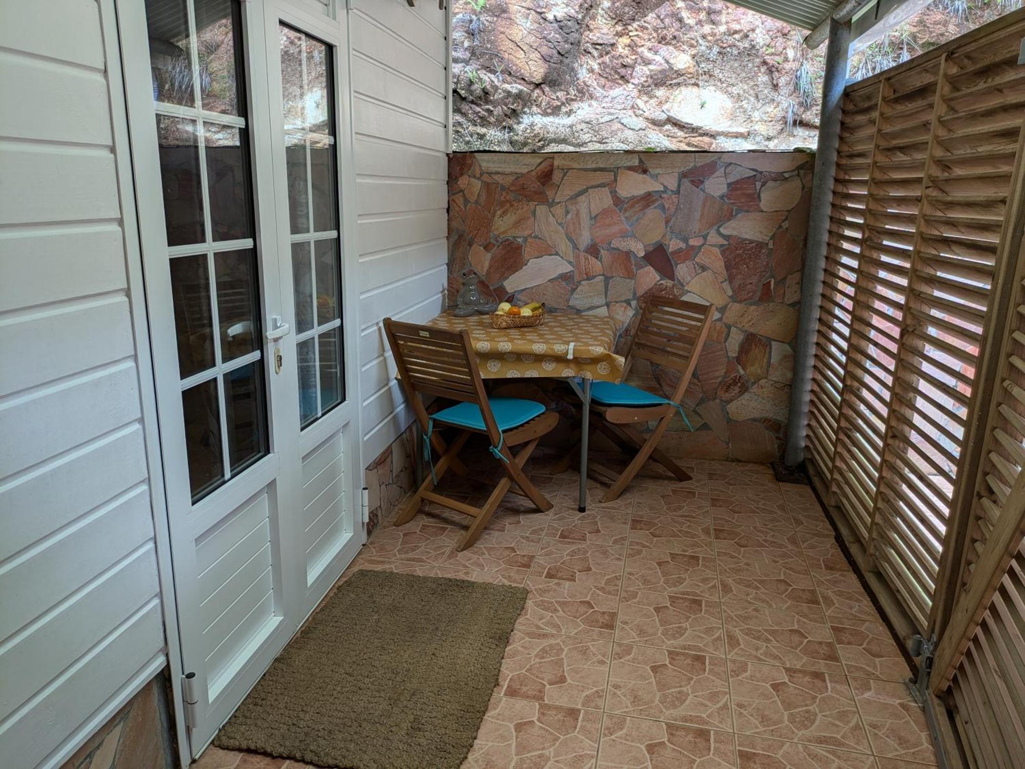 Le Marin - Bungalow Classe 3 Etoiles Tb Equipe & Confortable - Escapade En Couple - Paisible & En Toute Discretion - Wi-Fi - Climatisation - Calme & Serenite - Plages Du Sud, Centre De Carenage & Marina Du Marin Proche En Voiture - Acheminement Sur D 外观 照片