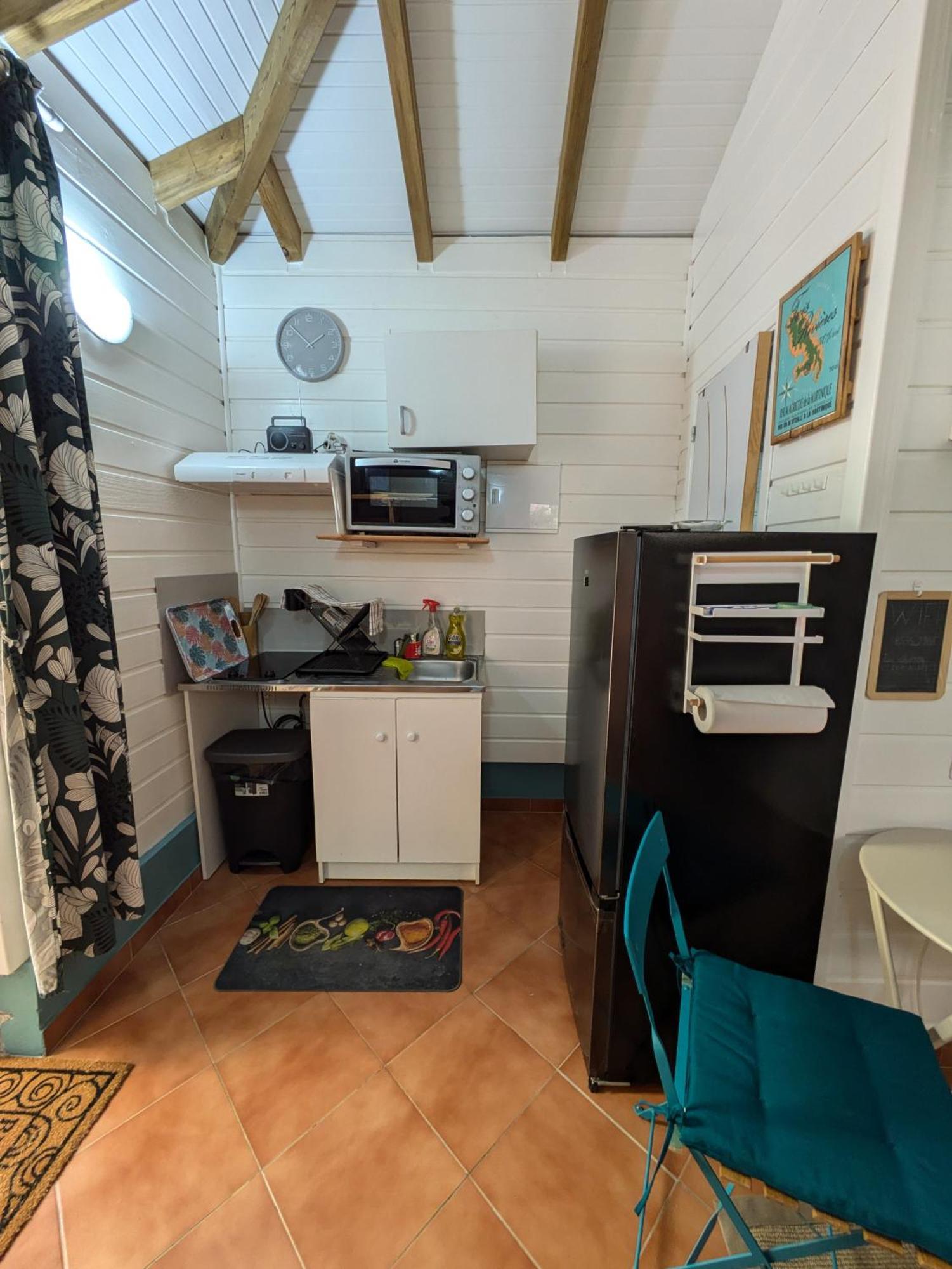 Le Marin - Bungalow Classe 3 Etoiles Tb Equipe & Confortable - Escapade En Couple - Paisible & En Toute Discretion - Wi-Fi - Climatisation - Calme & Serenite - Plages Du Sud, Centre De Carenage & Marina Du Marin Proche En Voiture - Acheminement Sur D 外观 照片